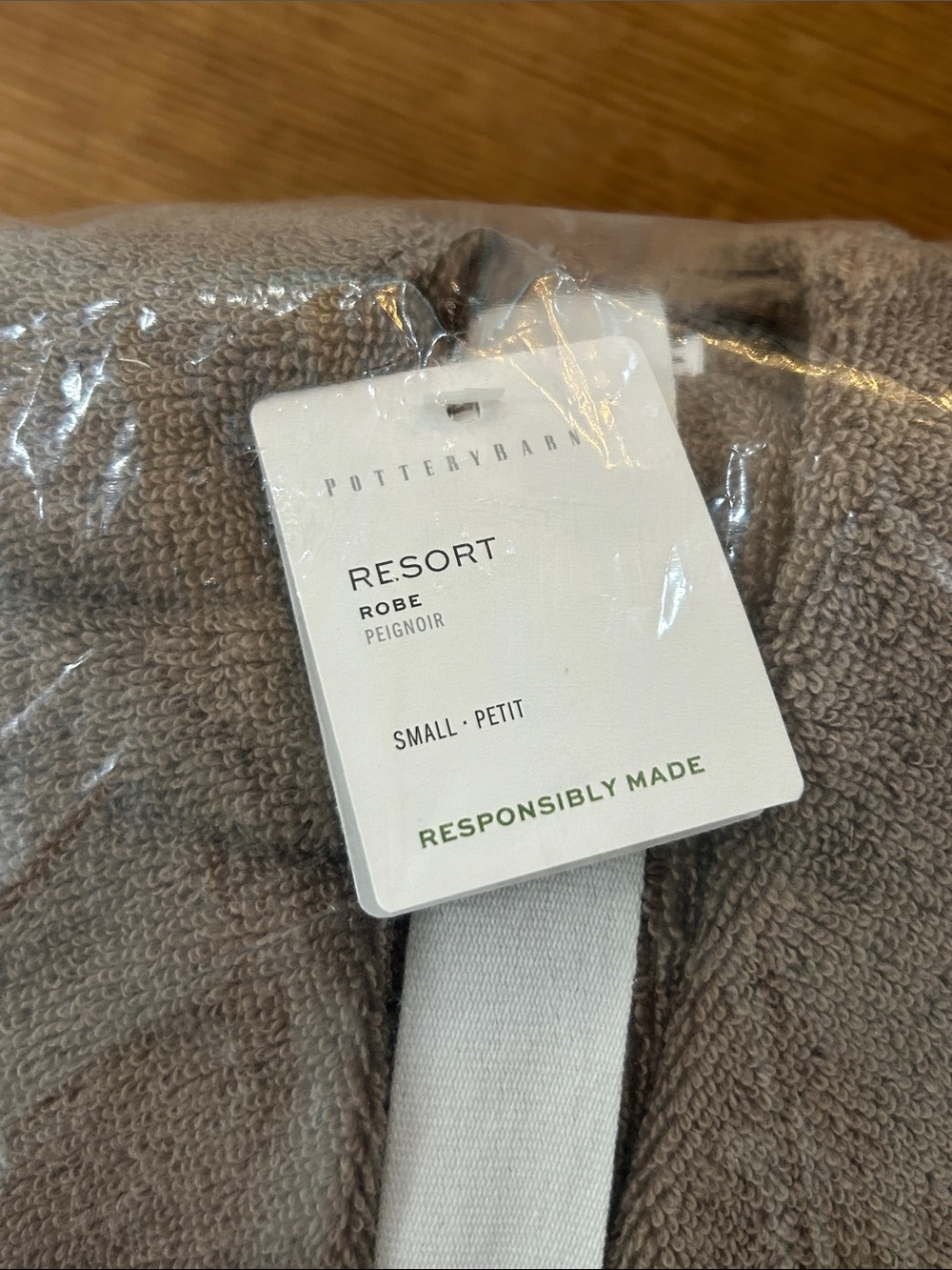 UGG Resort Robe - Picture 3 of 4